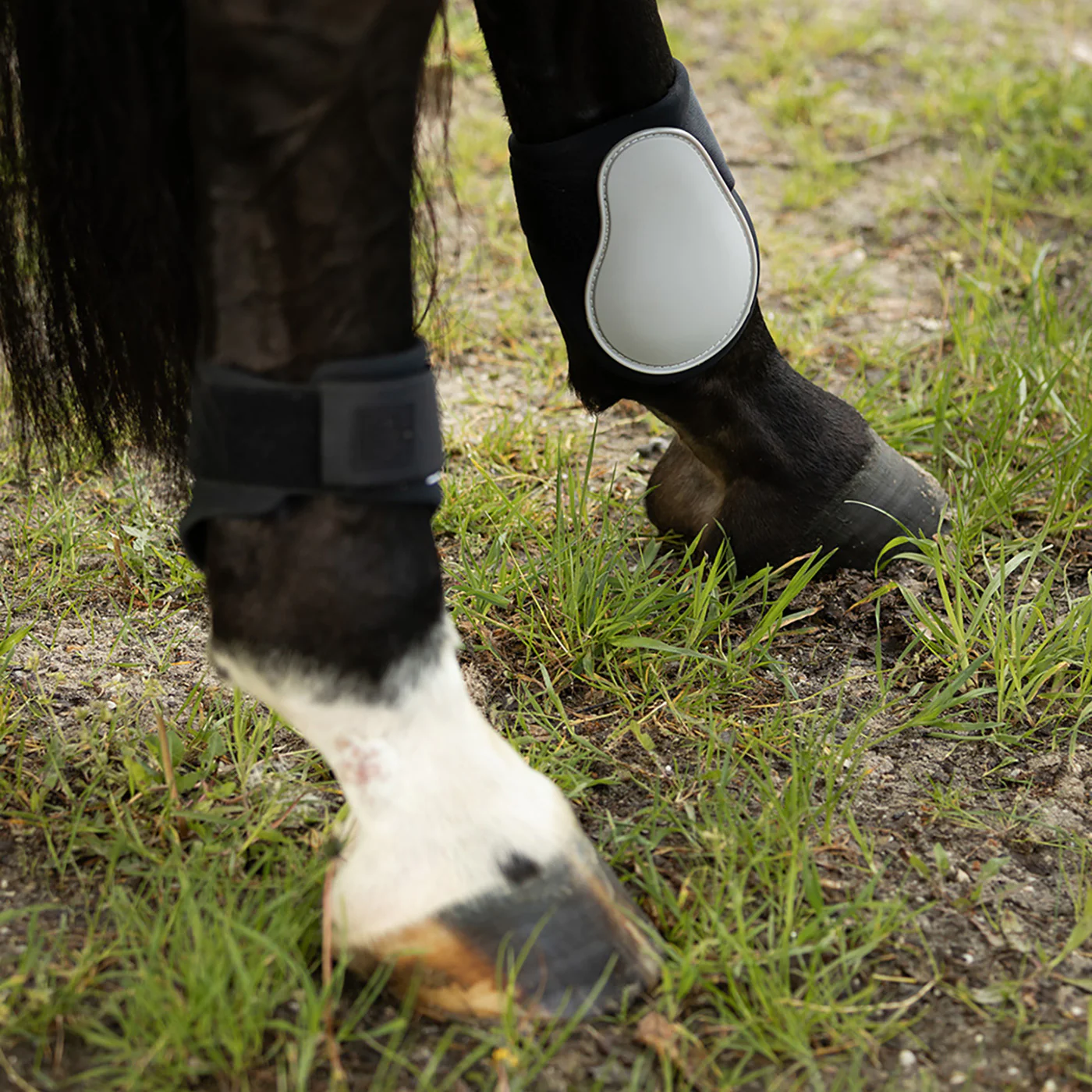 BR Igmar Fetlock Boots - Image 2