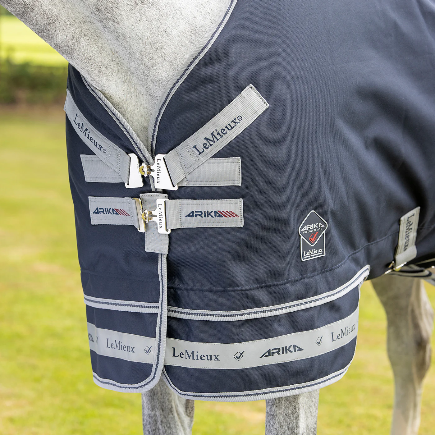 LeMieux Arika Featherweight Rainsheet 0 g - Image 8