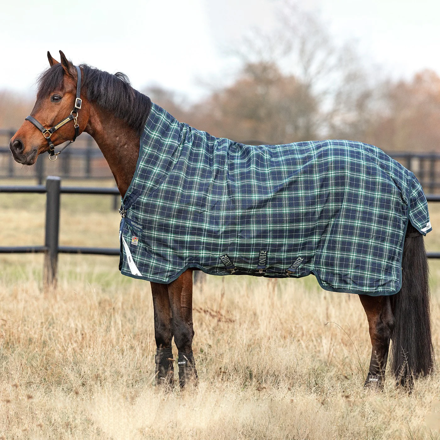 Rhino Wug Medium Vari-Layer Turnout Blanket 250 g - Image 2