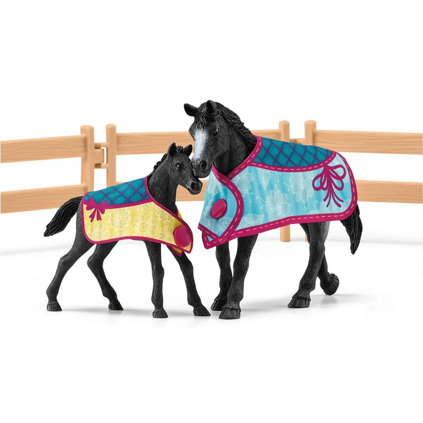 Schleich Horse Club Horse Box W/ Mare & Foal - Image 4